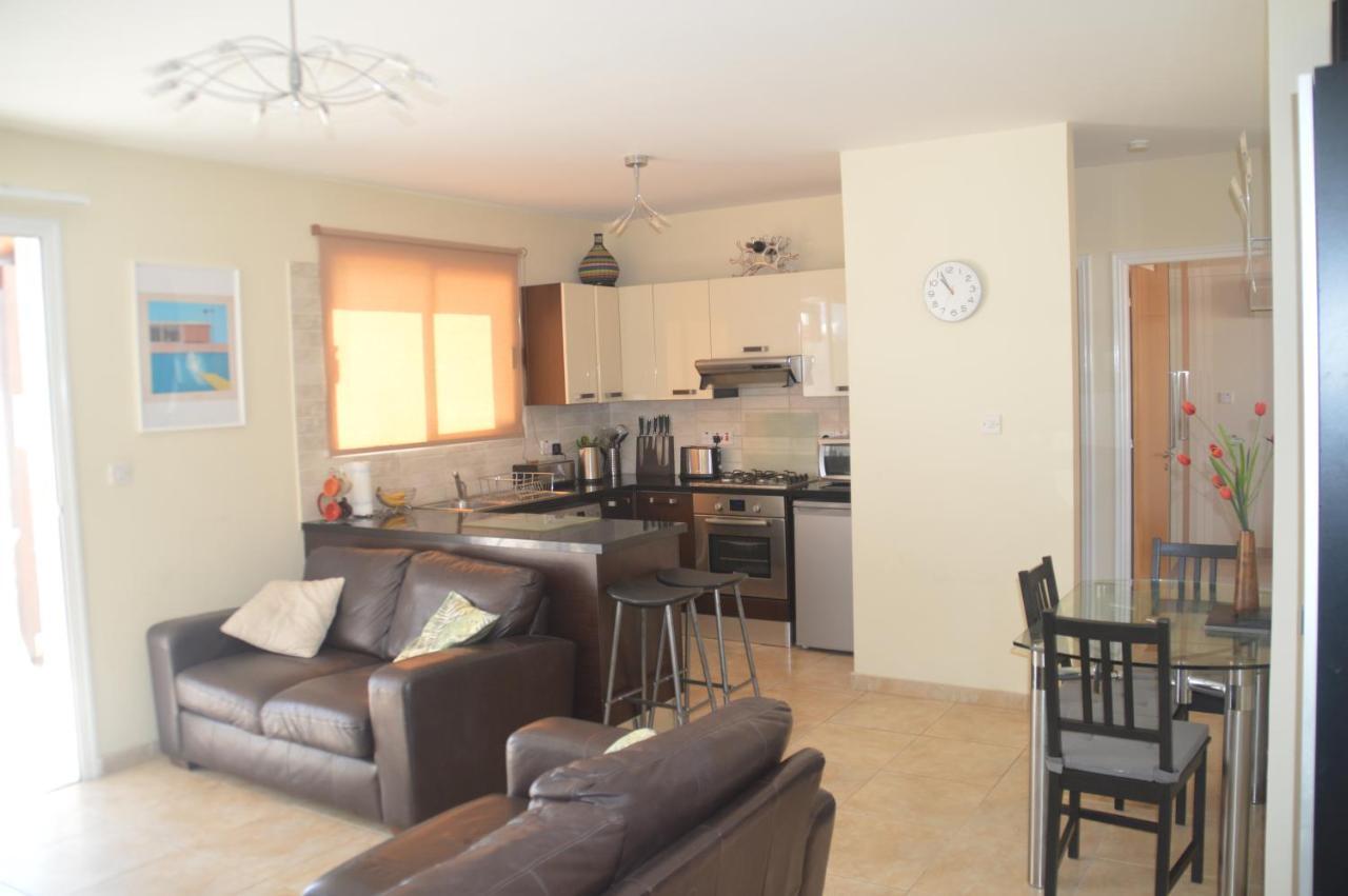 Kapparis Penthouse Apartment พาราลิมนี ภายนอก รูปภาพ