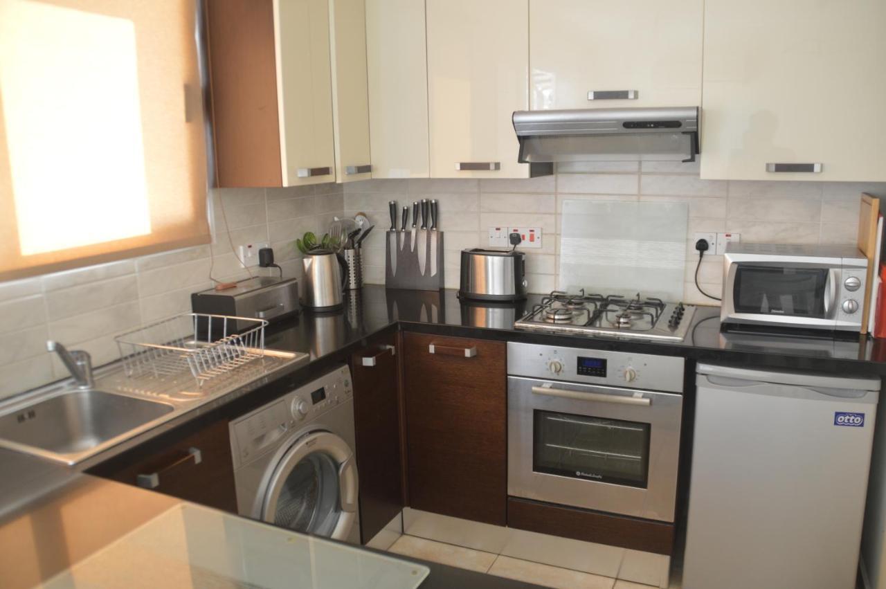 Kapparis Penthouse Apartment พาราลิมนี ภายนอก รูปภาพ